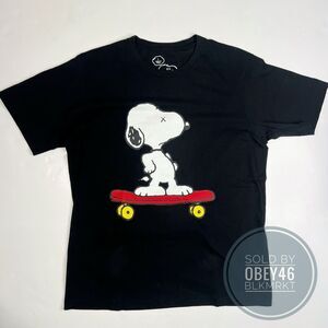 KAWS x Uniqlo x Peanuts Snoopy Skateboarding Tee Black Large
